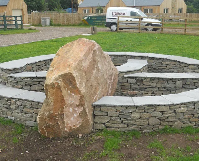 Bespoke Stone Features 4